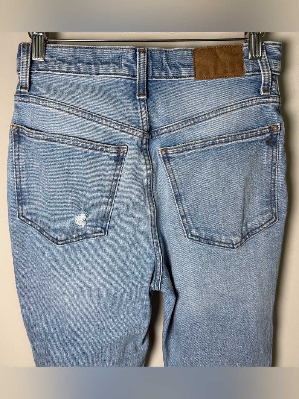 Madewell Perfect Vintage Jean Distressed Raw Hem Light Wash mom jean straight 26 - Picture 6 of 12